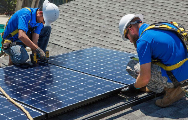 Zonnepanelen offerte aanvragen